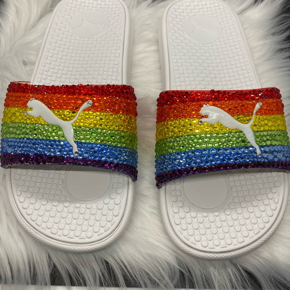 PUMA BLING RAINBOW PRIDE SIZE 8 SLIDES SHOES